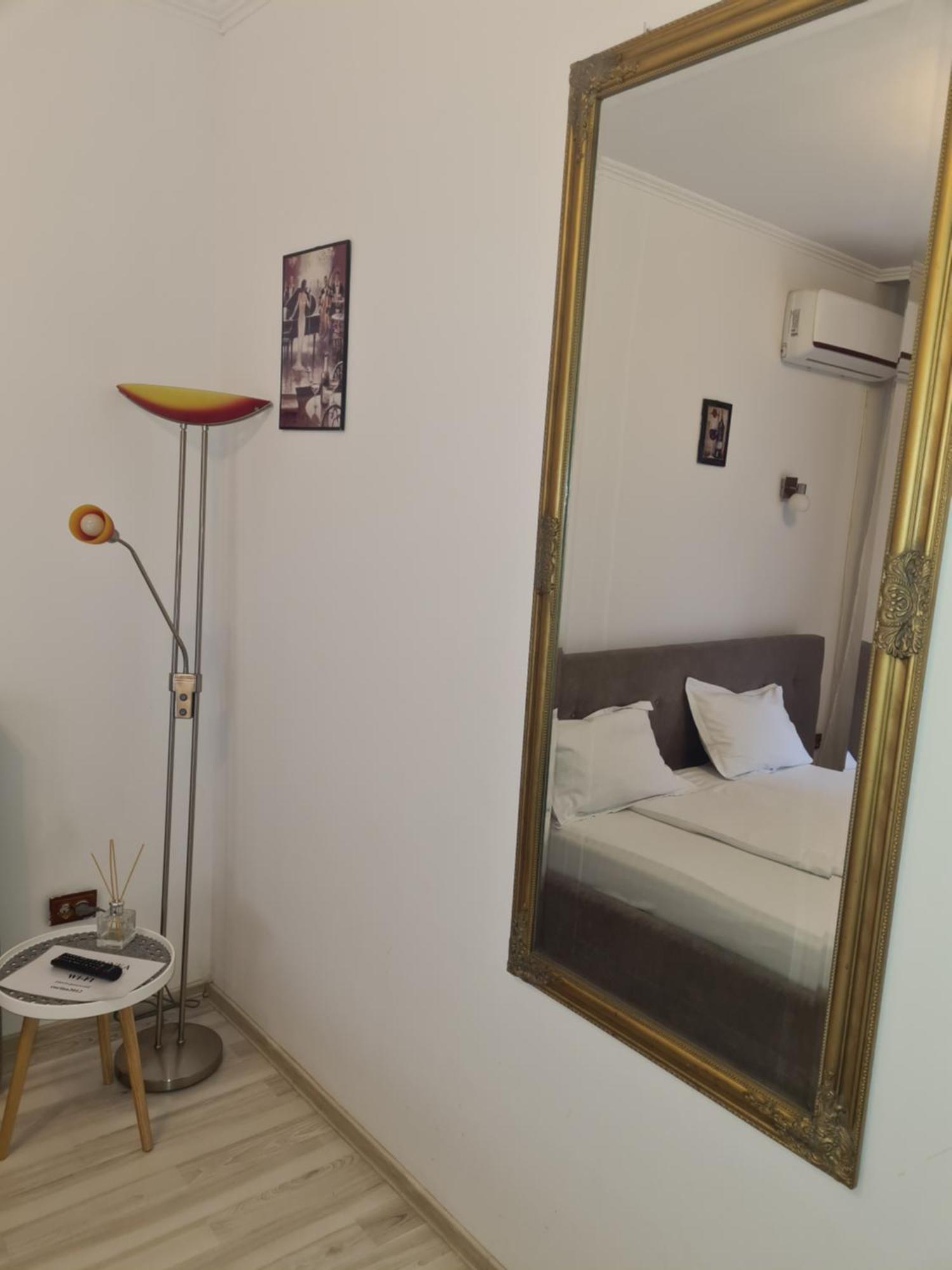 Pensiunea Corina Boutique Крайова Екстер'єр фото